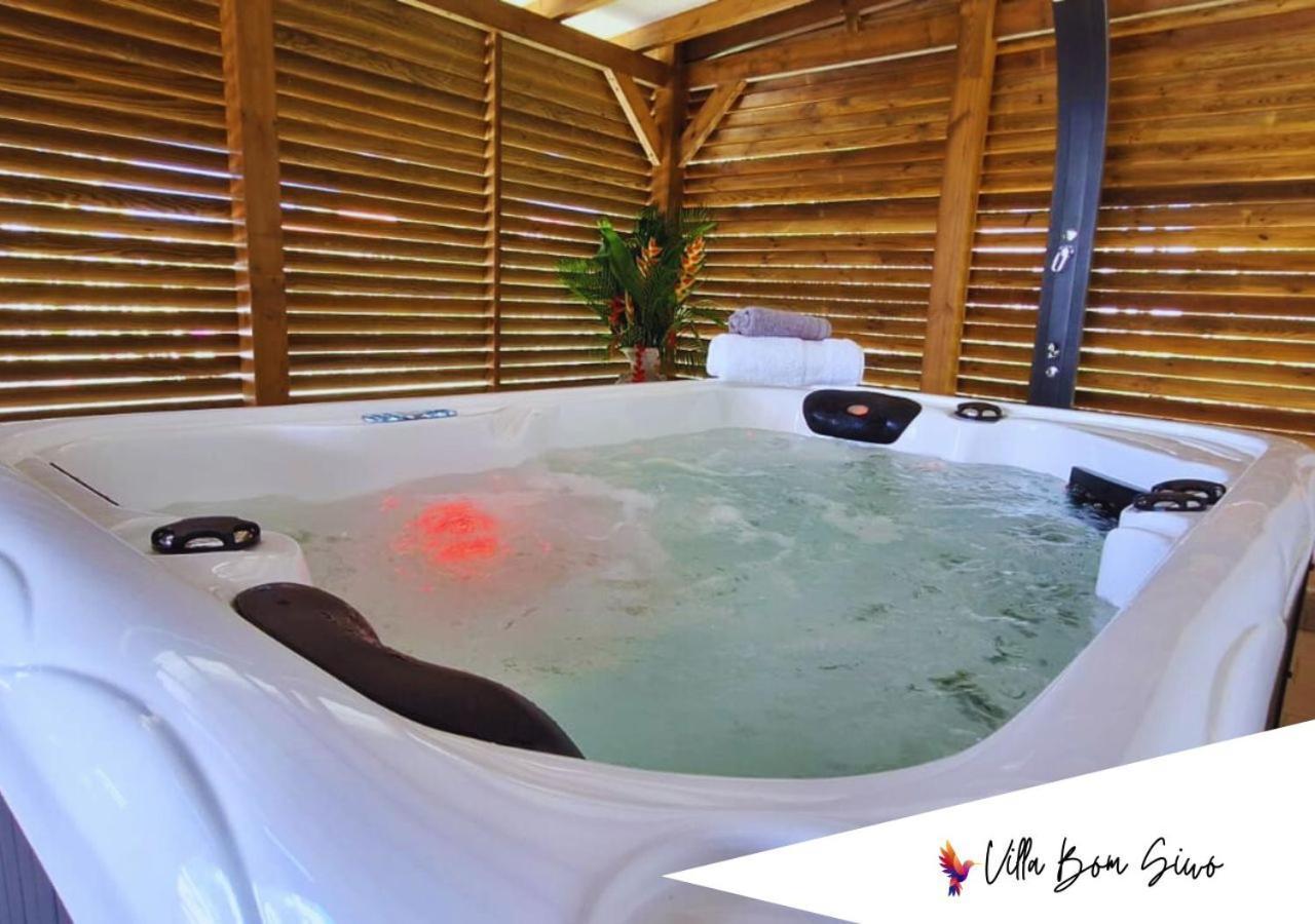 Bom Siwo & Vakantiehuis Anse-Bertrand